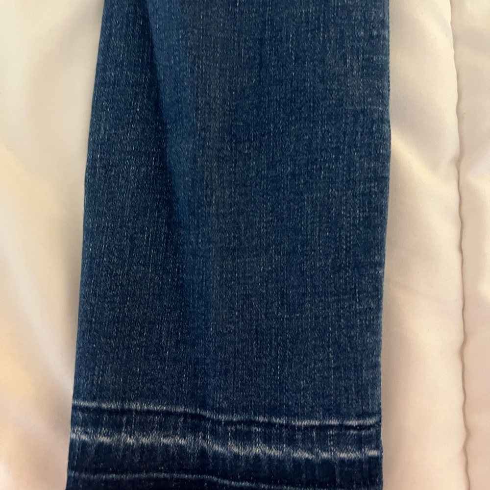 Abercrombie and Fitch distressed Simone straight leg ankle jean - Picture 4 of 5